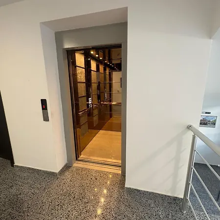 Bulgarien Etara 4 *